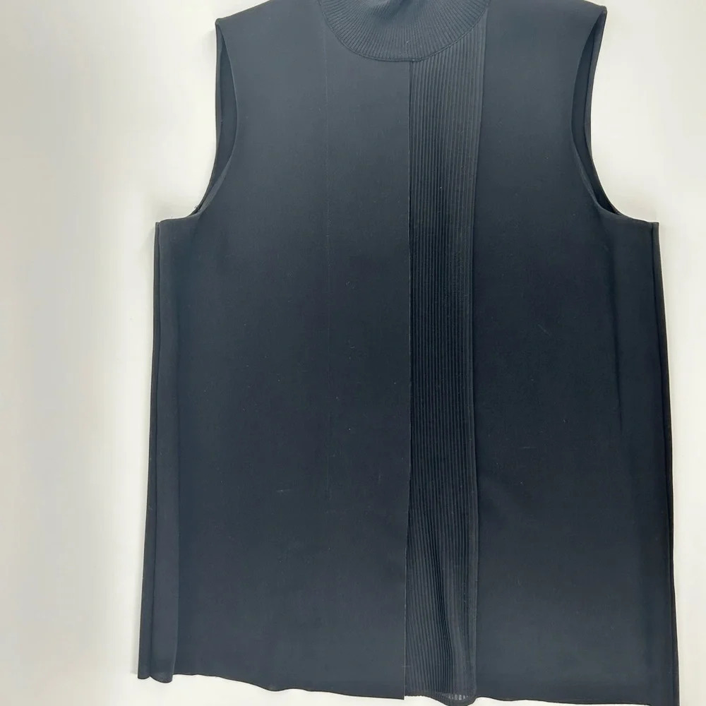 Vince Black Sleeveless Mock Neck Laser Cut Pleated Blouse Top Size S - Picture 10 of 13